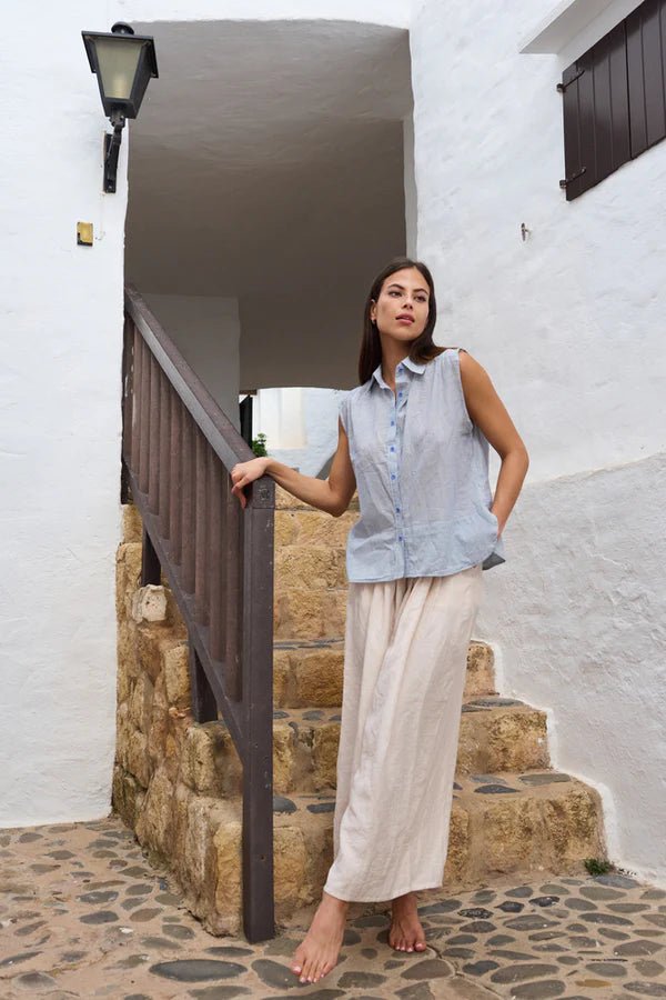 Ärmellose Baumwollbluse mit feinem Streifenmuster - Blossom Hair & Fashion