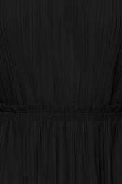 Ärmelloses Plissee - Top in Schwarz - Blossom Hair & Fashion