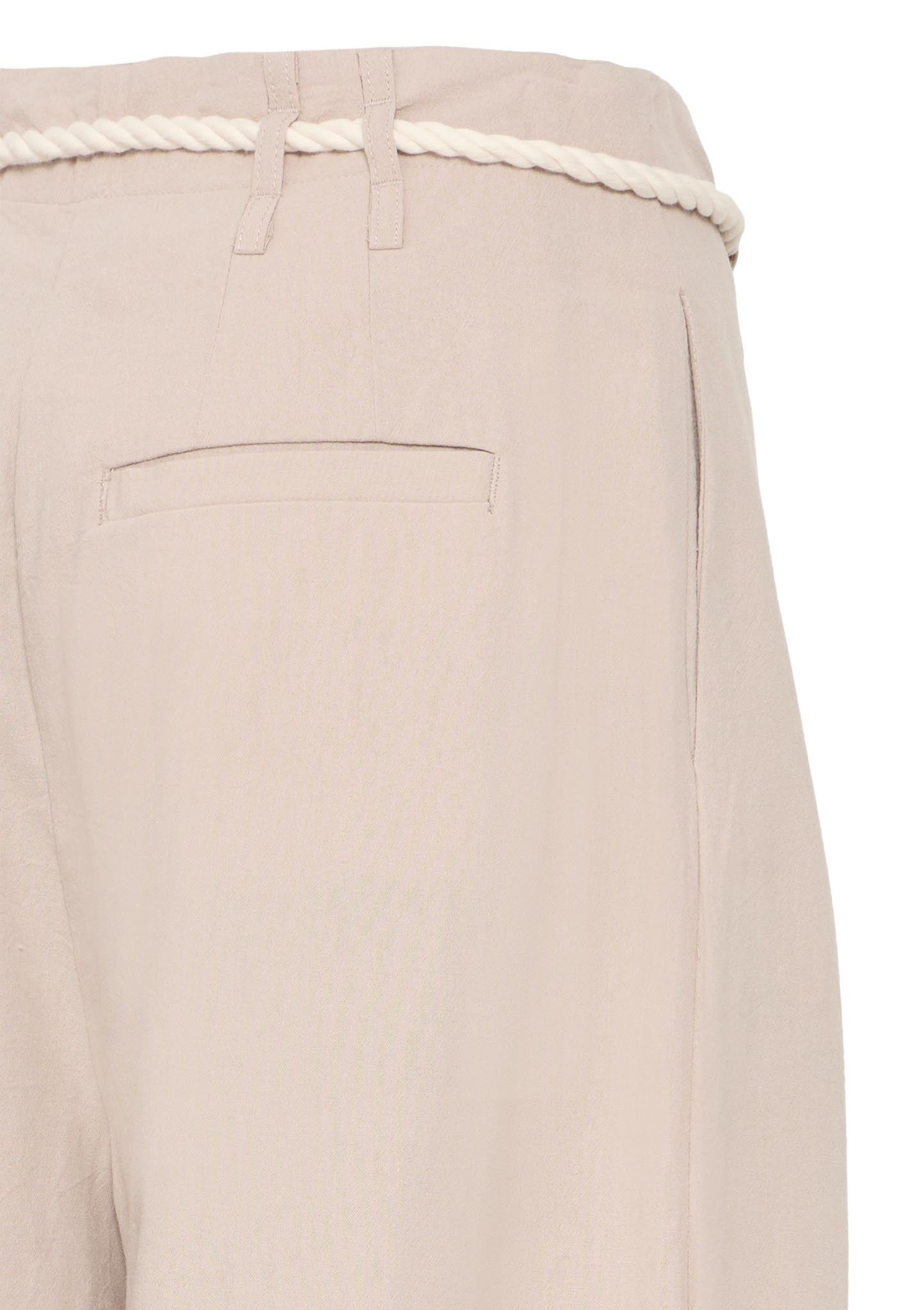 Bequeme Damenhose in Beige mit weitem Bein und Bindegürtel - Blossom Hair & Fashion