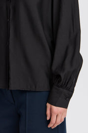 Bluse langarm in Schwarz oder Rot mit Kragen - Blossom Hair & Fashion