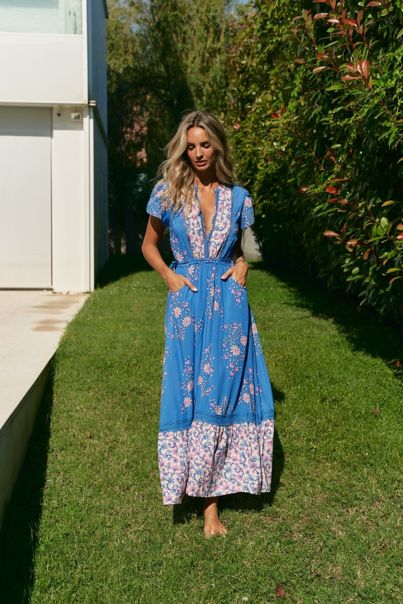 Boho Maxikleid mit Blumen - Print aus 100% Viskose - Blossom Hair & Fashion