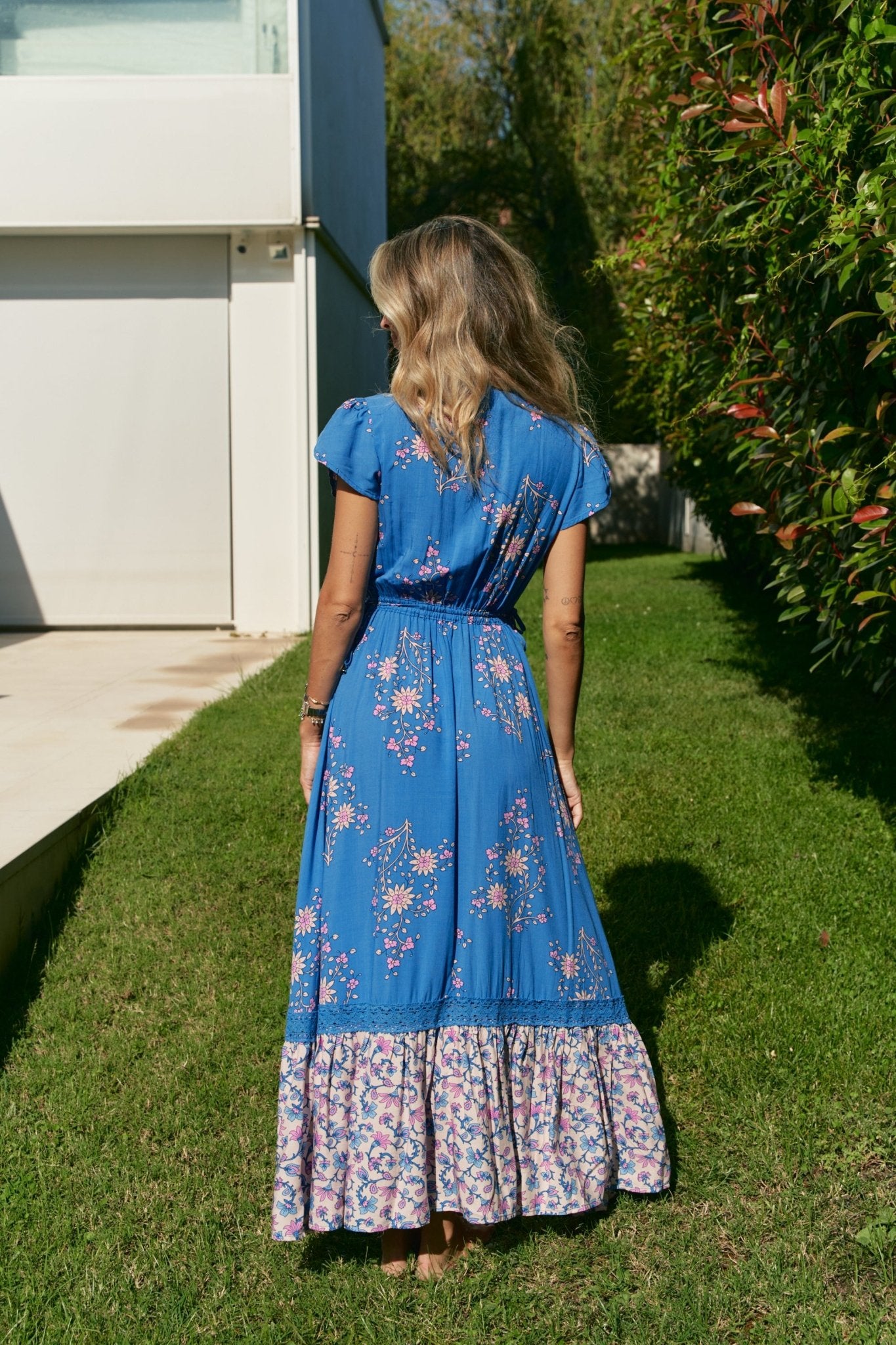 Boho Maxikleid mit Blumen - Print aus 100% Viskose - Blossom Hair & Fashion