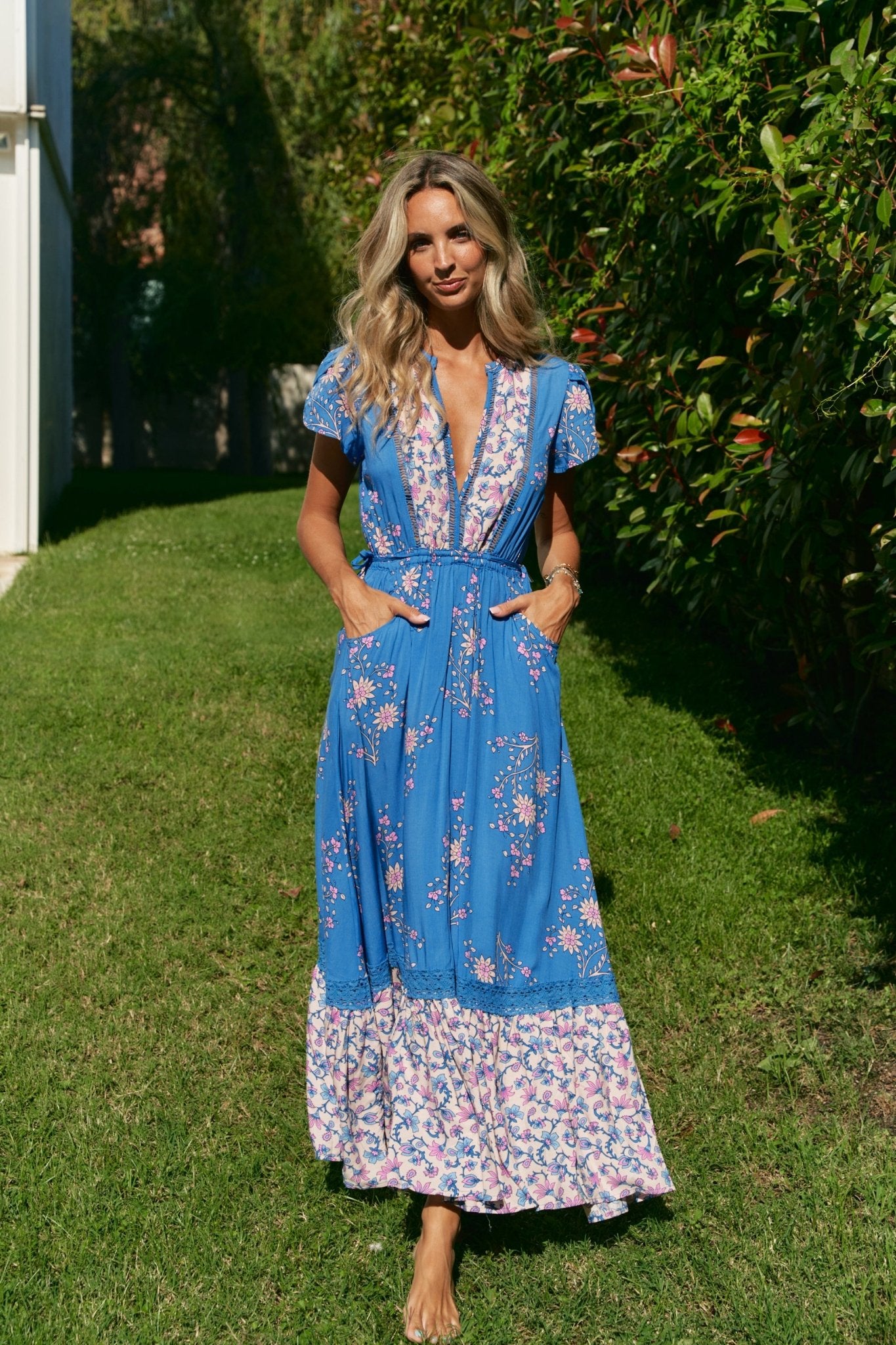 Boho Maxikleid mit Blumen - Print aus 100% Viskose - Blossom Hair & Fashion
