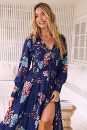 Boho Maxikleid mit floralen Details aus 100% Viskose - Blossom Hair & Fashion