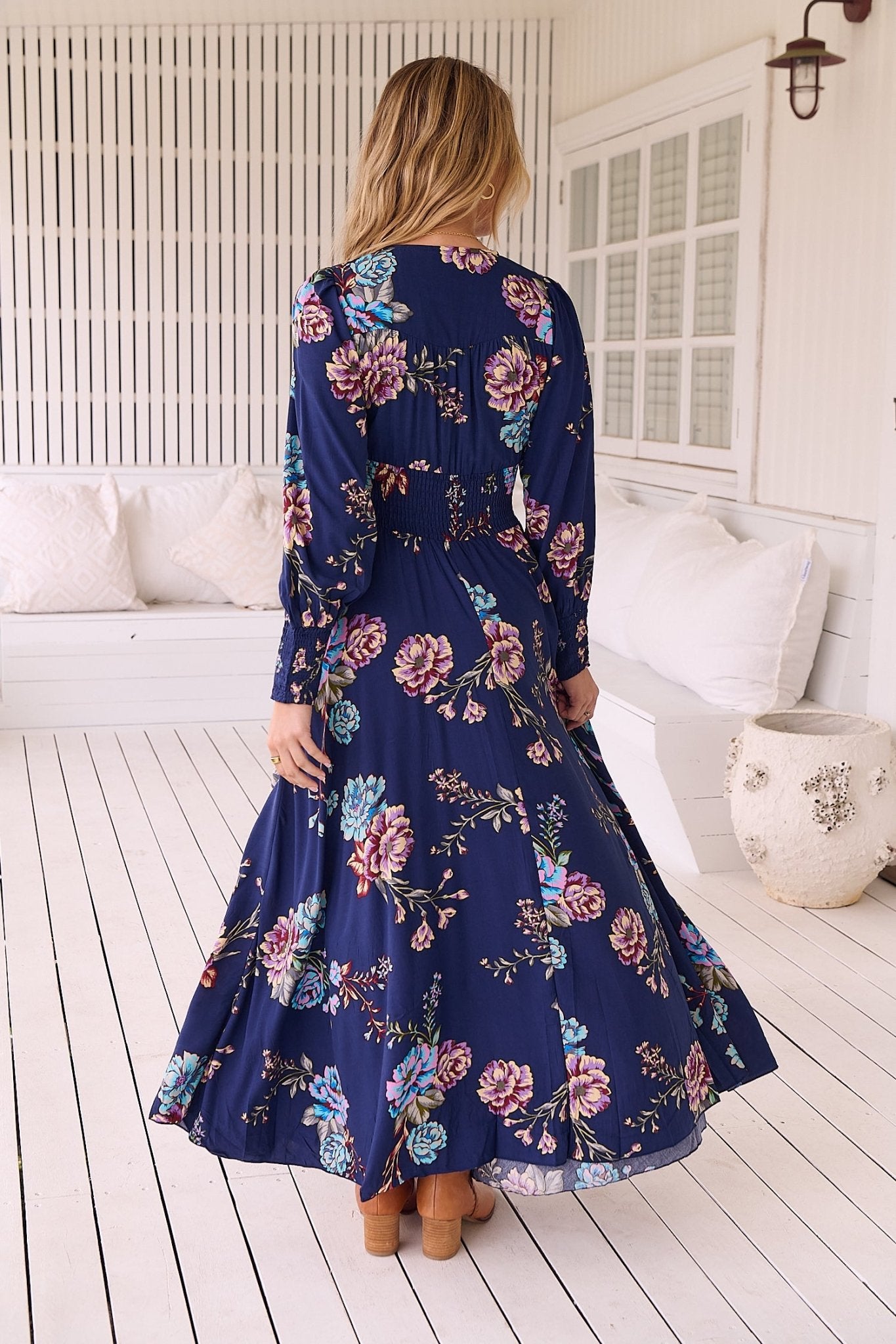 Boho Maxikleid mit floralen Details aus 100% Viskose - Blossom Hair & Fashion