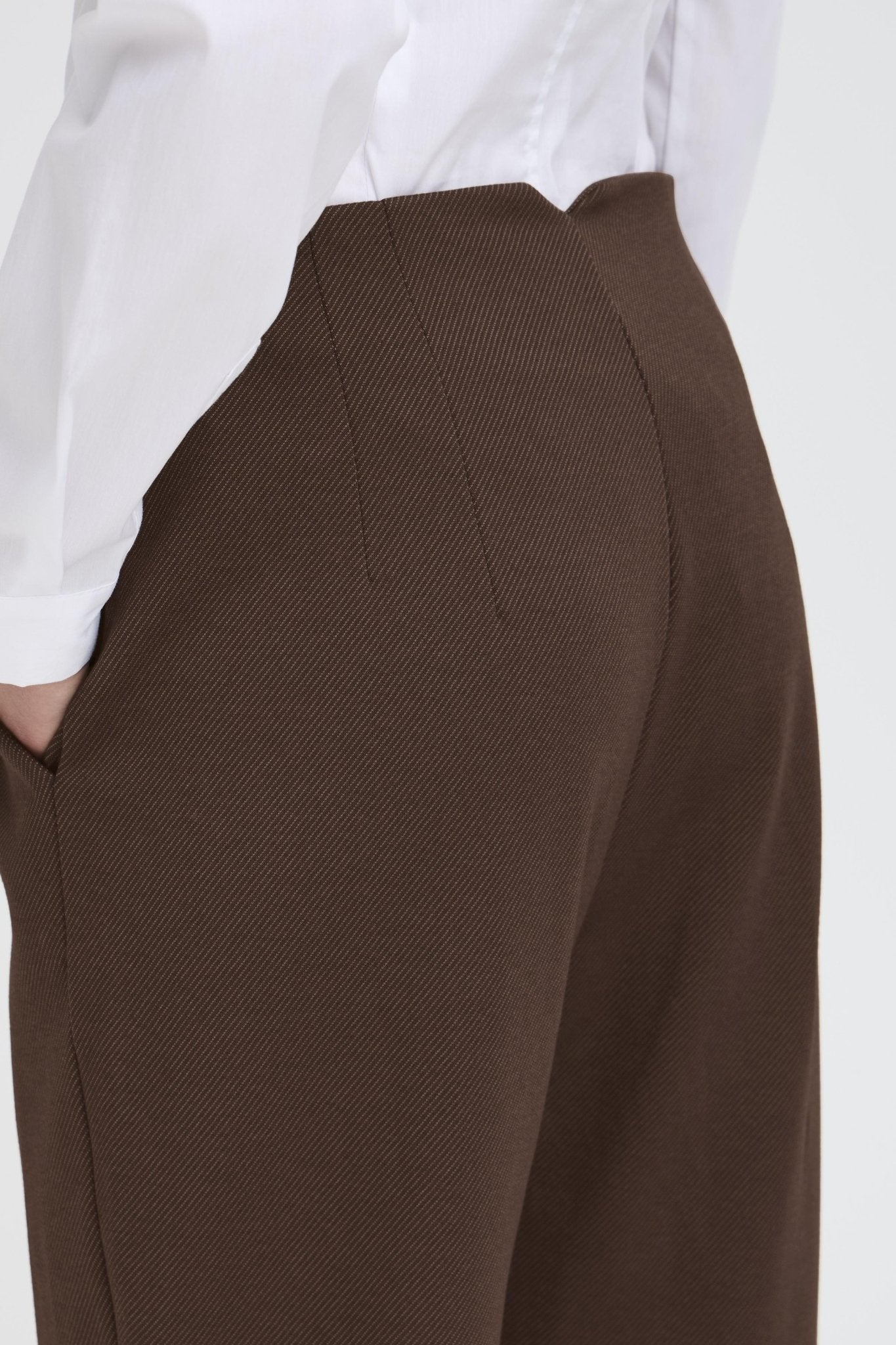 Braune Stoffhose high waist ankle length - Blossom Hair & Fashion