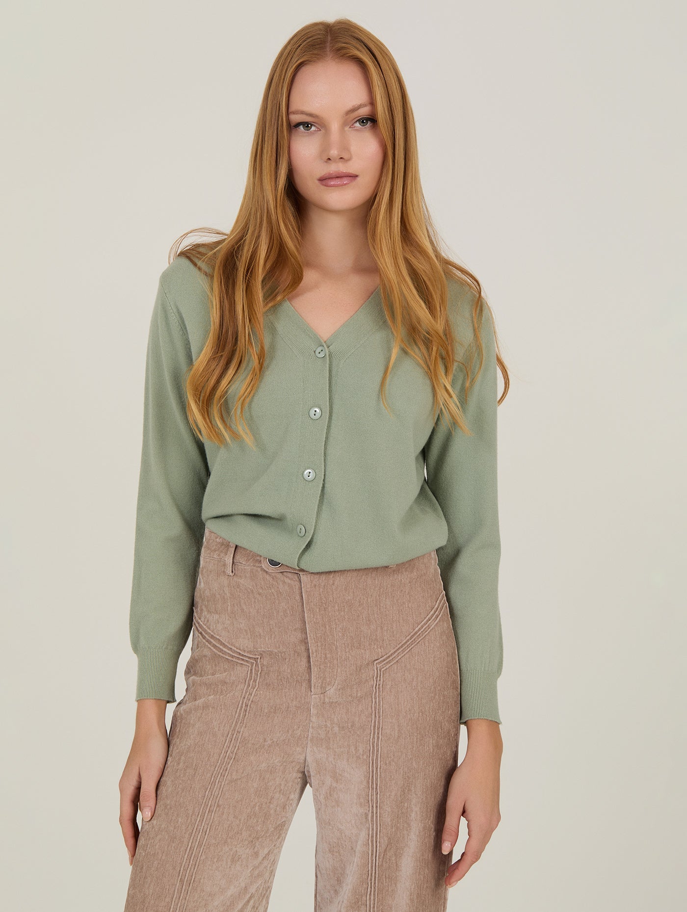 Feinstrick Cardigan langarm in Salbeigrün - Blossom Hair & Fashion