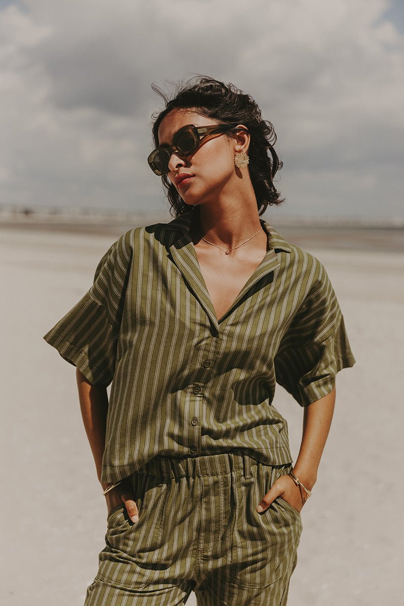 Gestreifte Sommerbluse mit Reverskragen aus Baumwolle - Blossom Hair & Fashion
