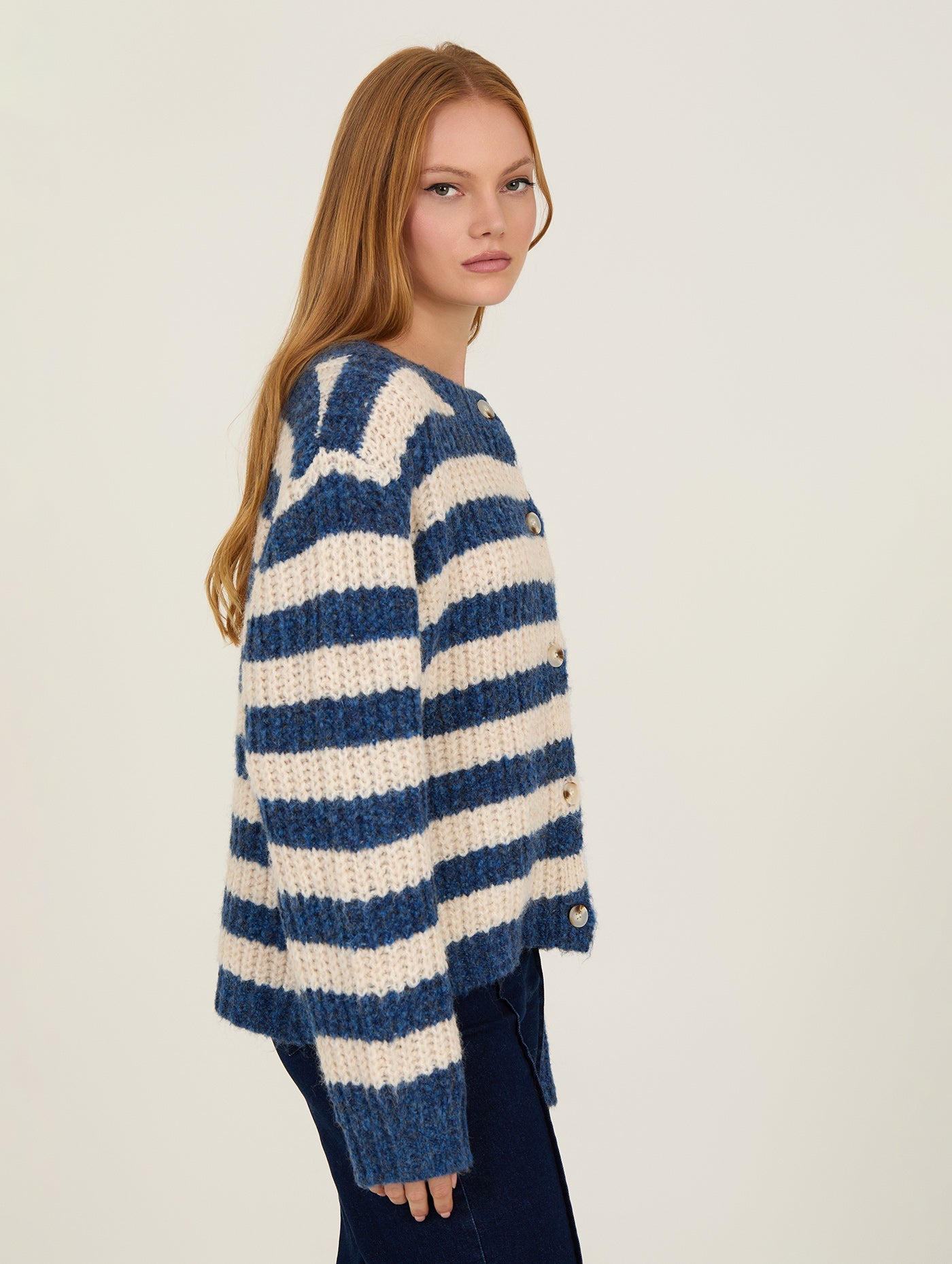 Gestreifter Strickcardigan langarm in Blau oder Rot - Blossom Hair & Fashion