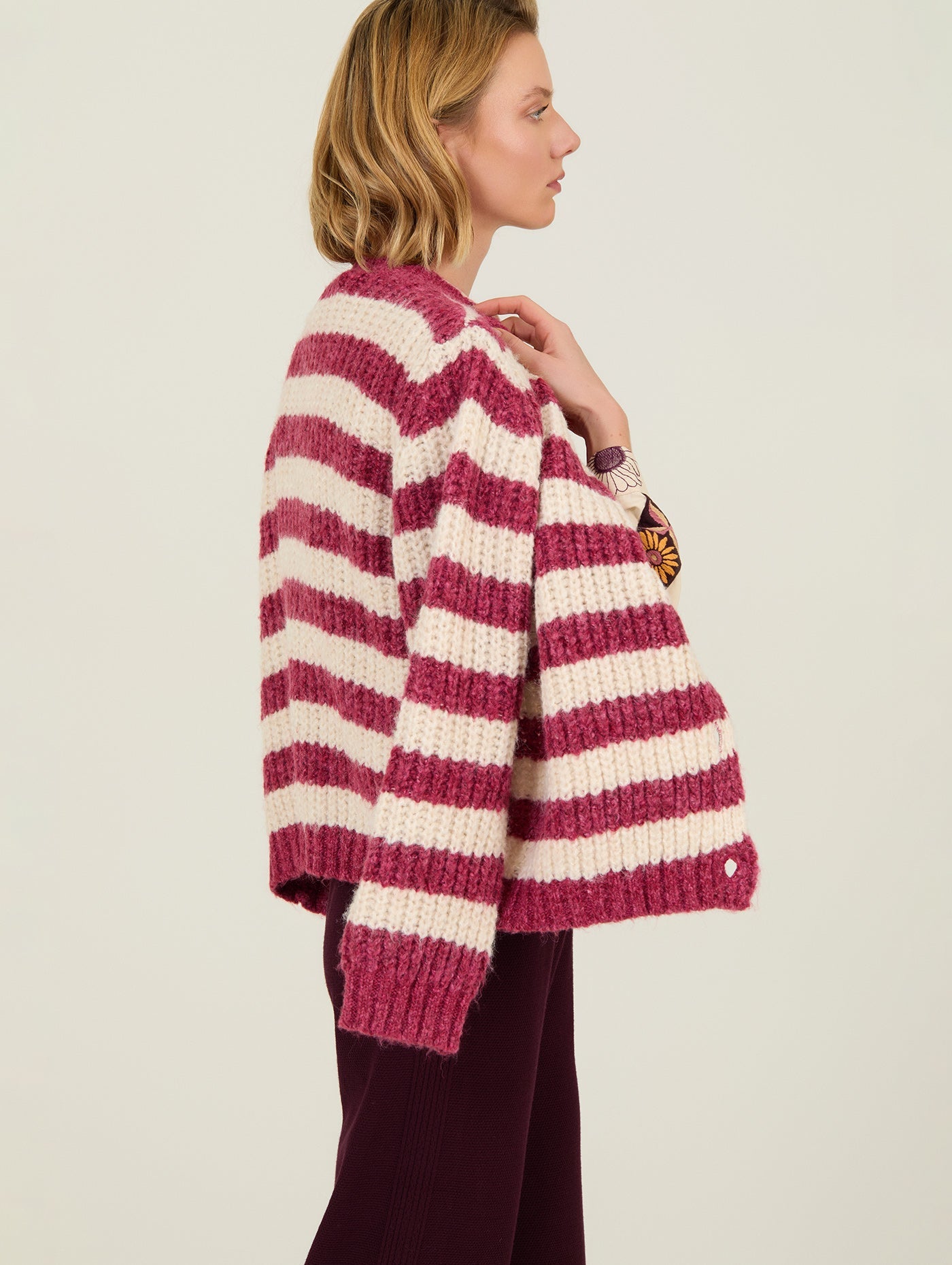 Gestreifter Strickcardigan langarm in Blau oder Rot - Blossom Hair & Fashion