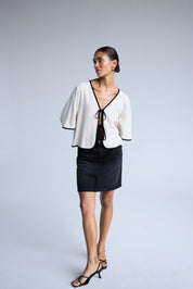 Schwarzer Jeansrock in A - Linie - Blossom Hair & Fashion