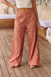 Weite Baumwollhose mit Stickerei – Boho - Chic für den Sommer - Blossom Hair & Fashion