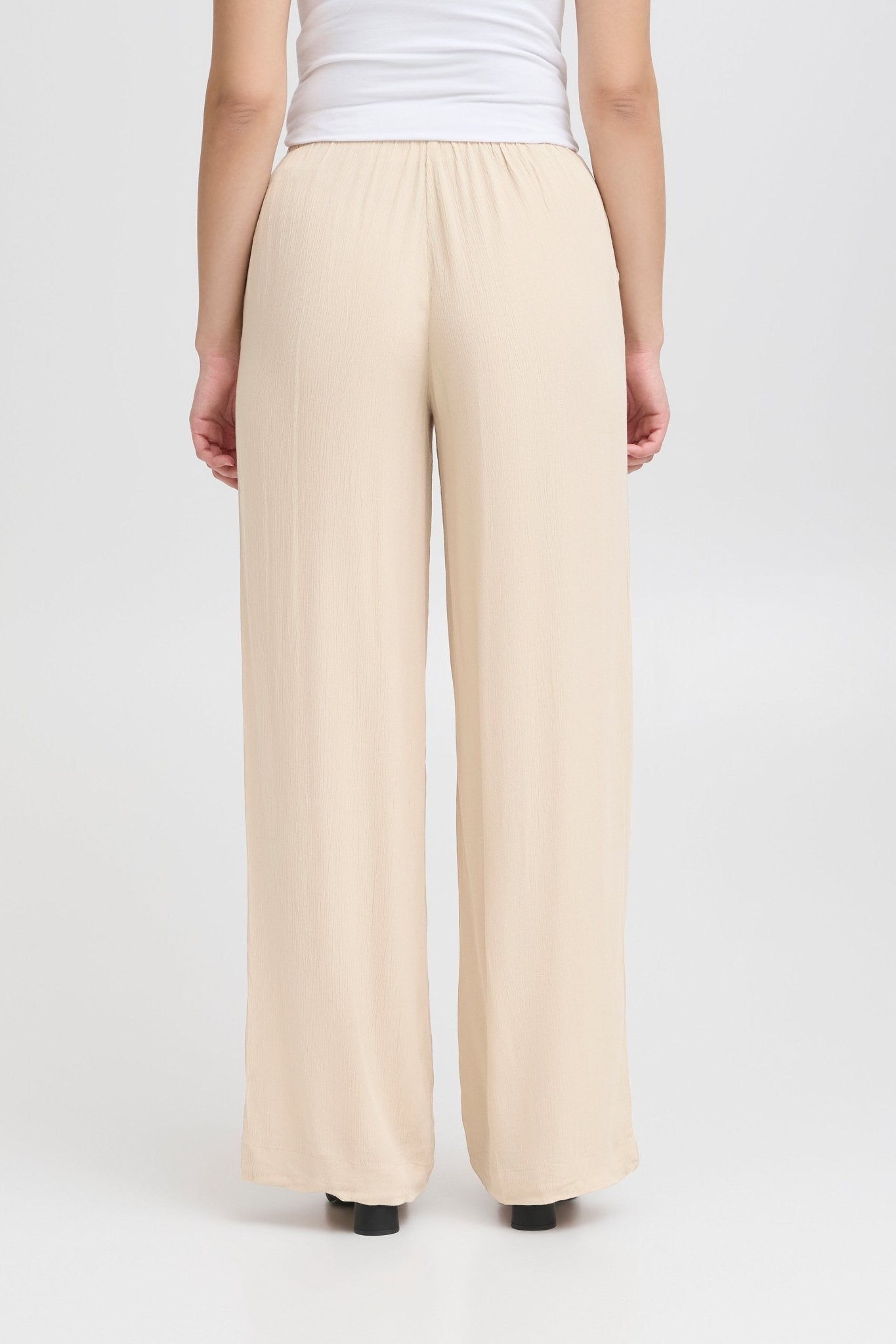 Weite Damenhose mit Gummibund in verschiedenen Farben - Blossom Hair & Fashion