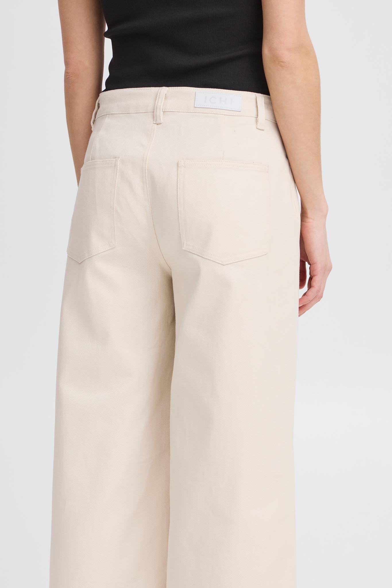 Weite Hose in Naturton mit High Waist - Blossom Hair & Fashion