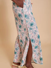 Weite Sommerhose mit floralem Muster - Blossom Hair & Fashion