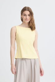 Ärmelloses Top in Pastellgelb mit U Boot Ausschnitt - Blossom Hair & Fashion
