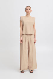 Ärmelloses Baumwolltop mit Rundhals in Beige oder Off - White - Blossom Hair & Fashion