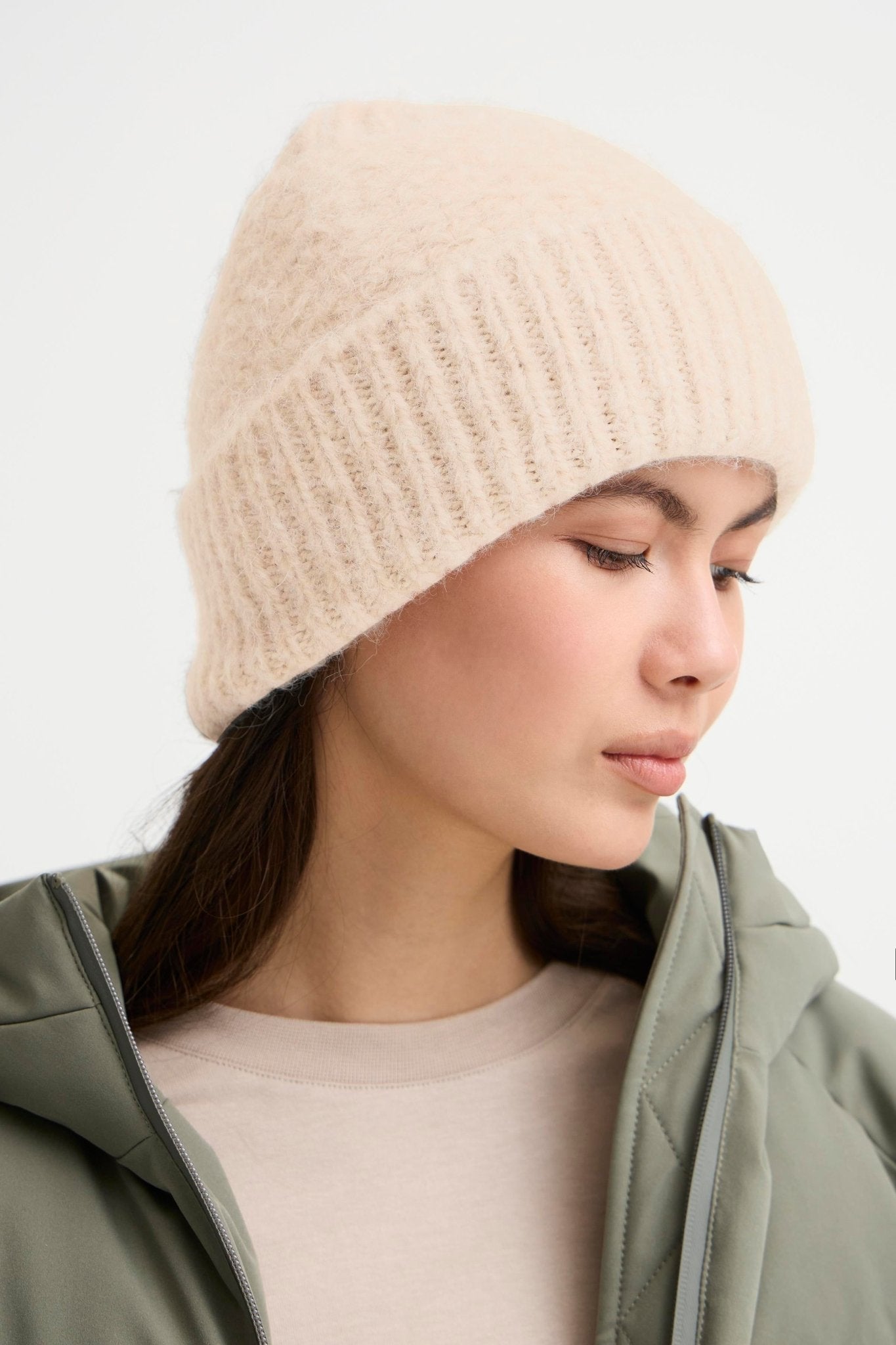 Beanie Mütze in Beige - Blossom Hair & Fashion