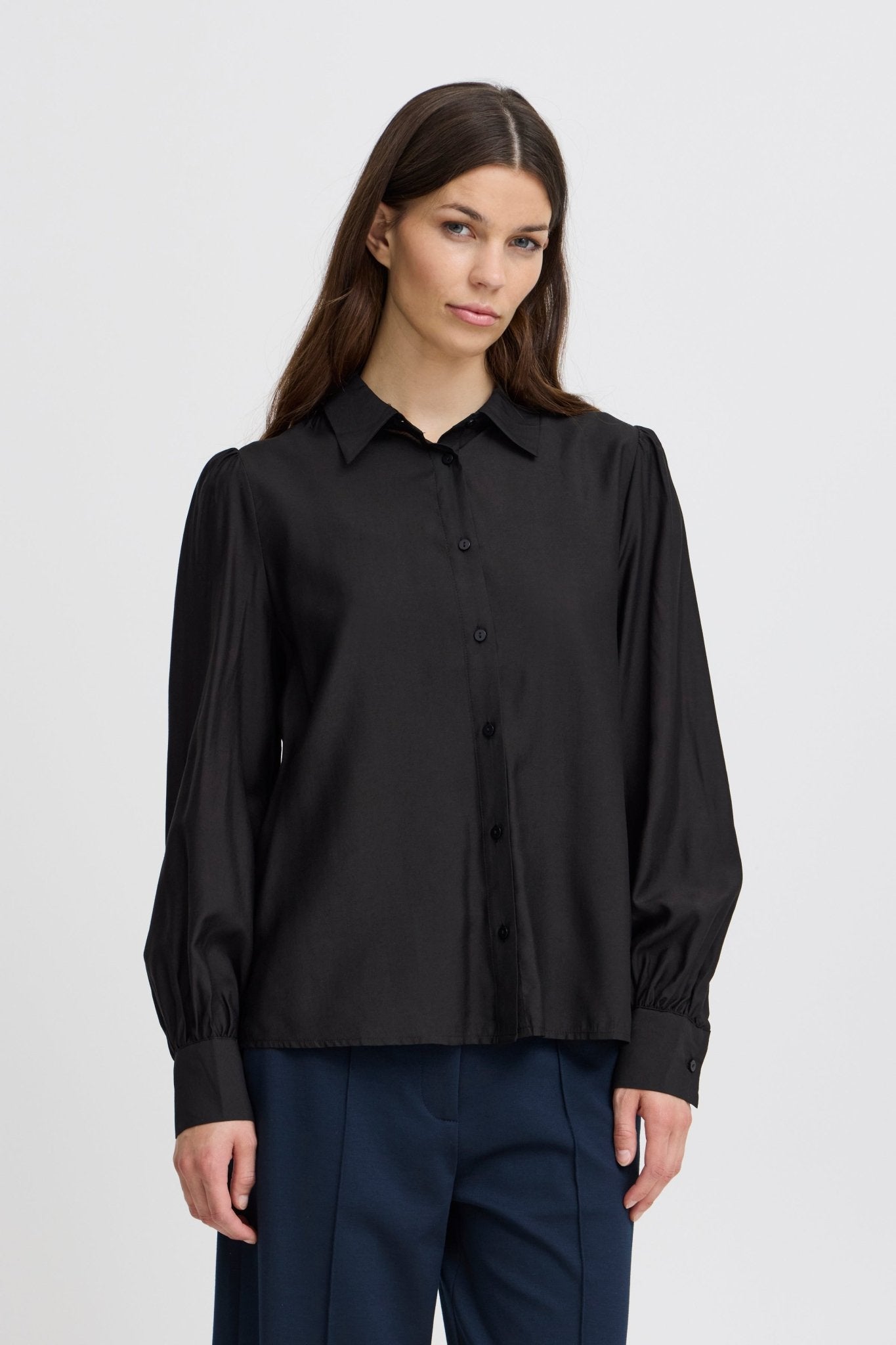Bluse langarm in Schwarz oder Rot mit Kragen - Blossom Hair & Fashion