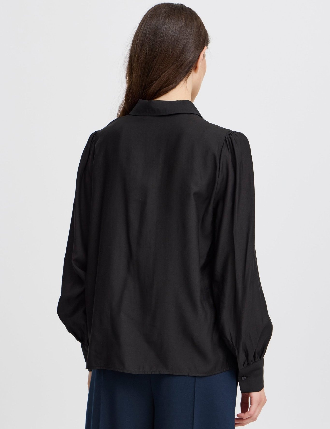 Bluse langarm in Schwarz oder Rot mit Kragen - Blossom Hair & Fashion