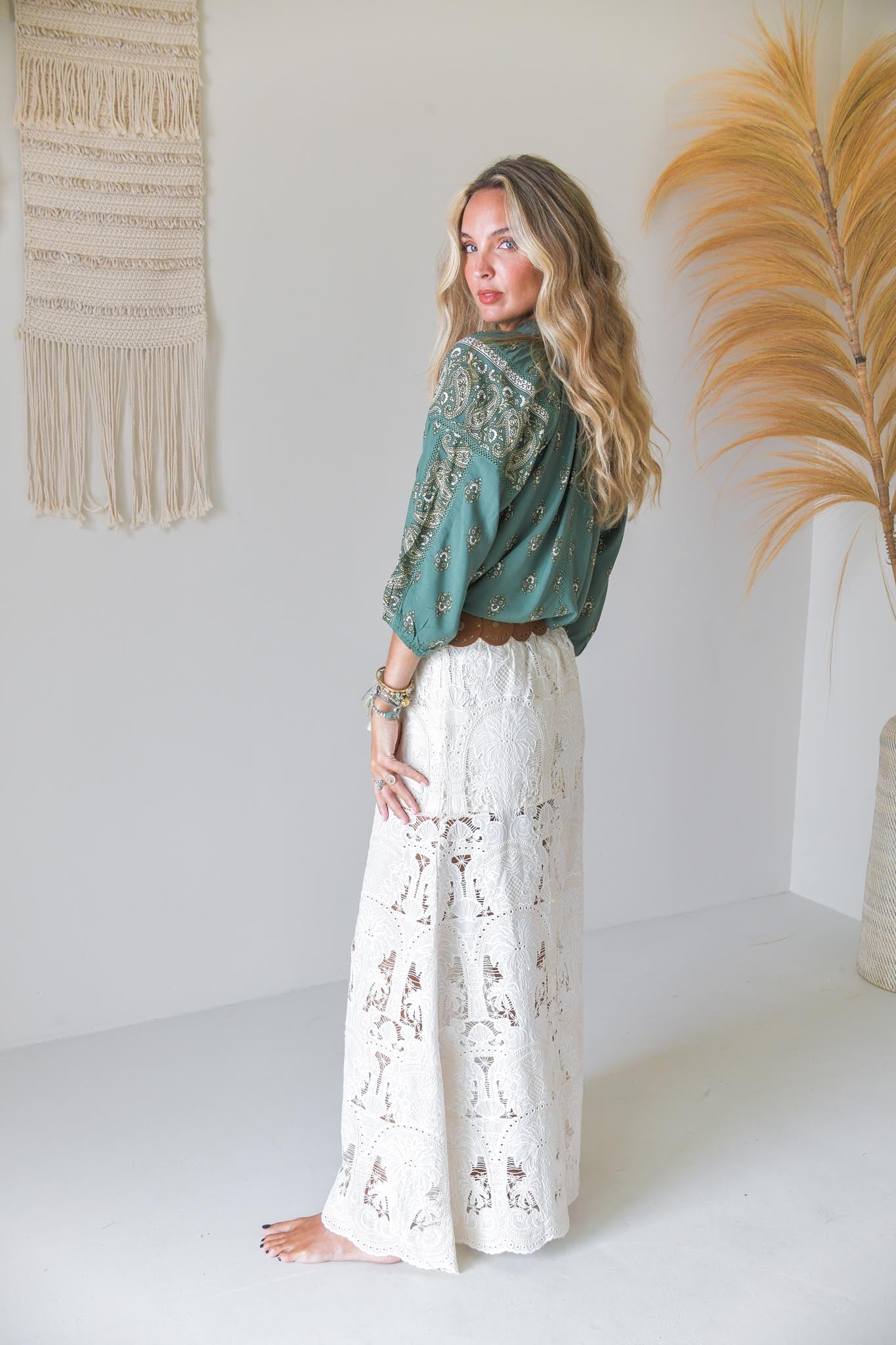 Bluse mit Muster in Grün - Blossom Hair & Fashion