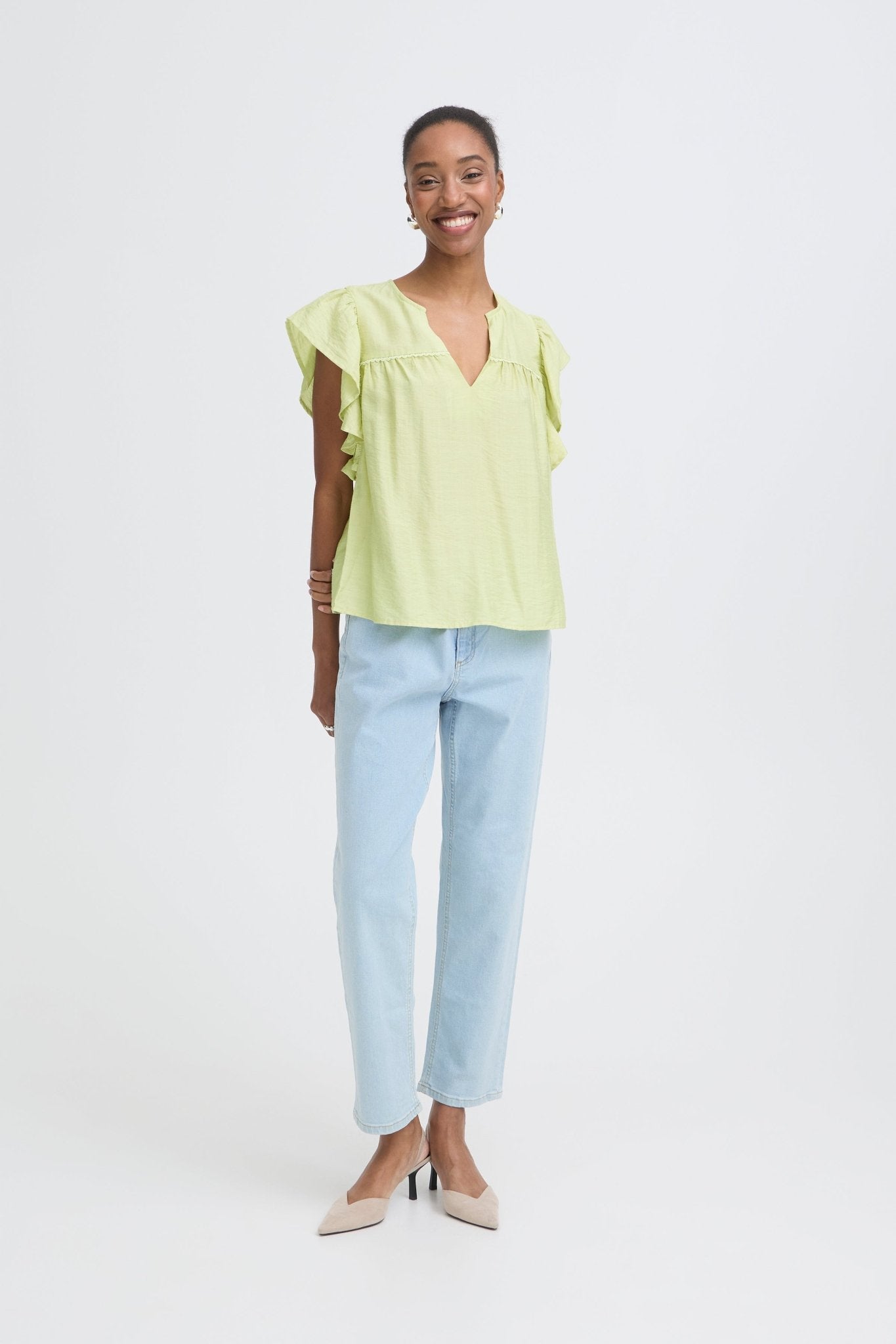 Bluse mit Volantärmeln in Hellgrün - Blossom Hair & Fashion