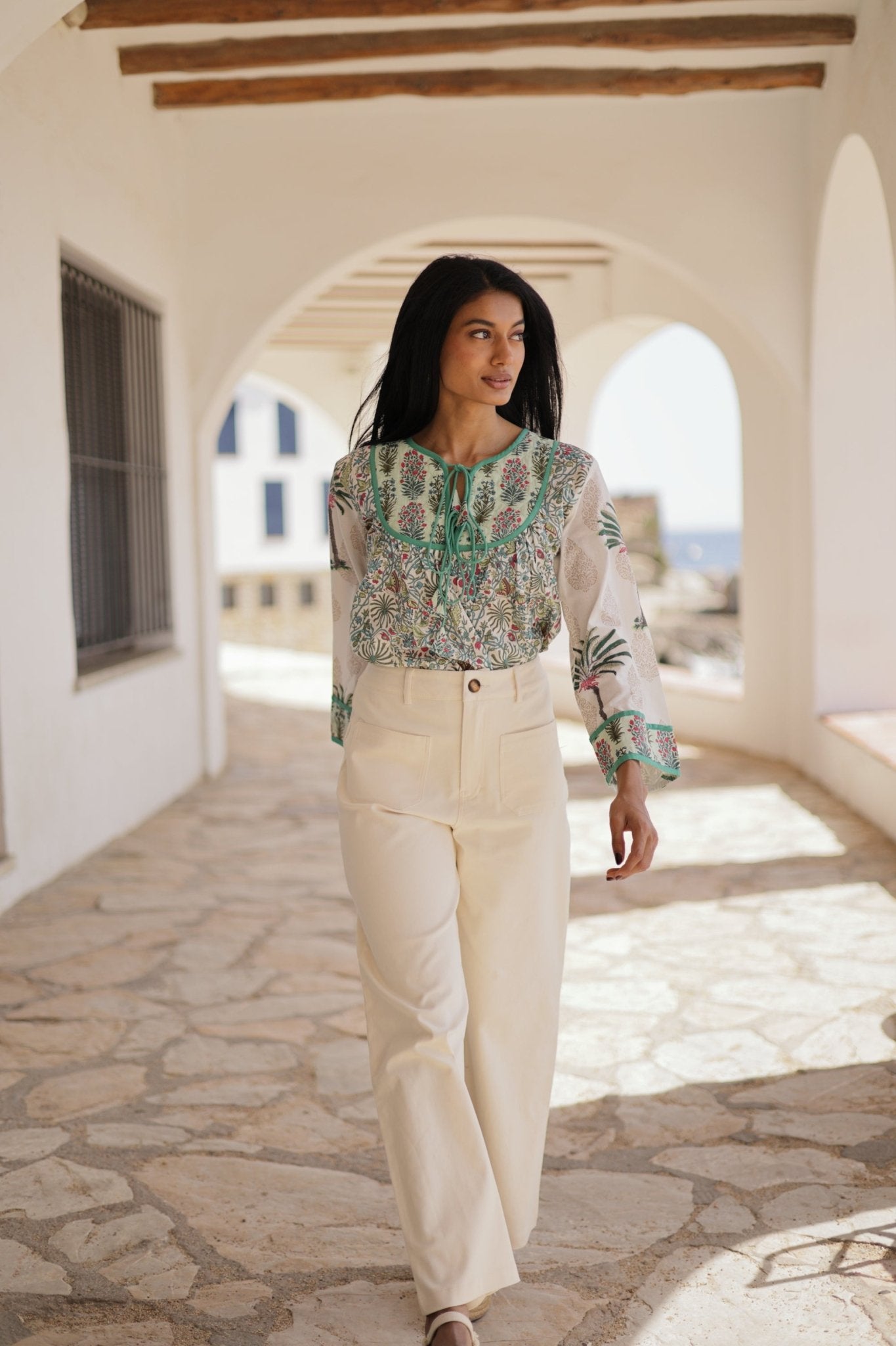 Boho - Bluse mit floralem Print – Sommerliche Eleganz für Damen - Blossom Hair & Fashion