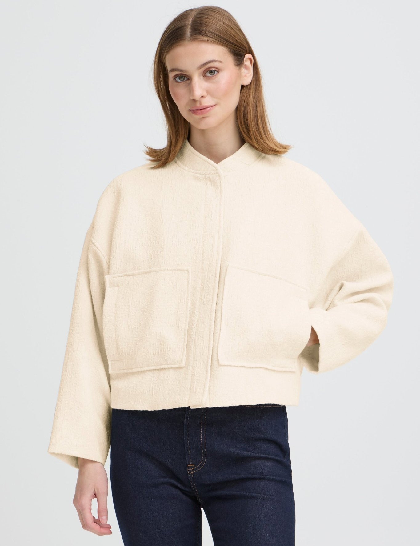 Cream Jacke im Regular Fit mit Stehkragen - Blossom Hair & Fashion