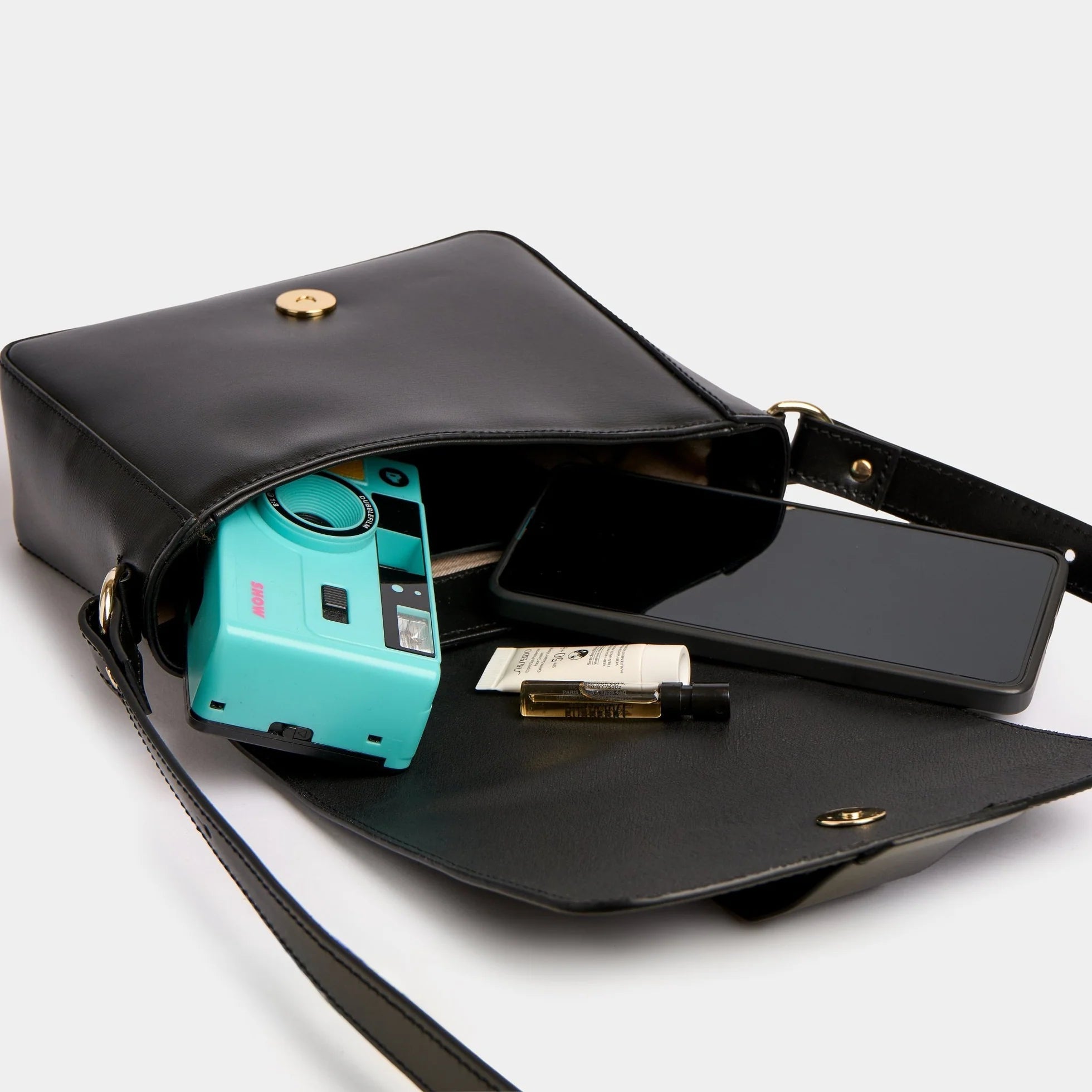 Crossbody Satchel in Schwarz oder Braun - Blossom Hair & Fashion