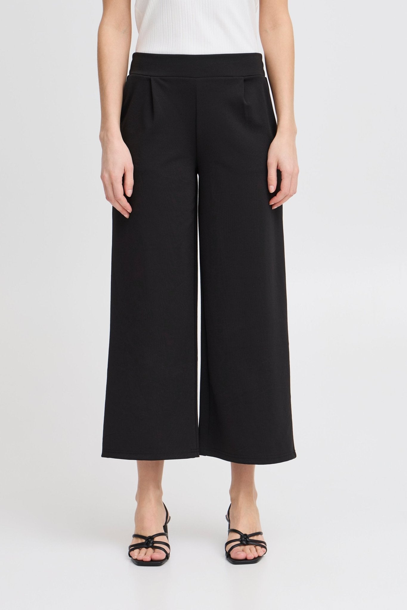 Culotte mit weitem Bein in Schwarz - Blossom Hair & Fashion