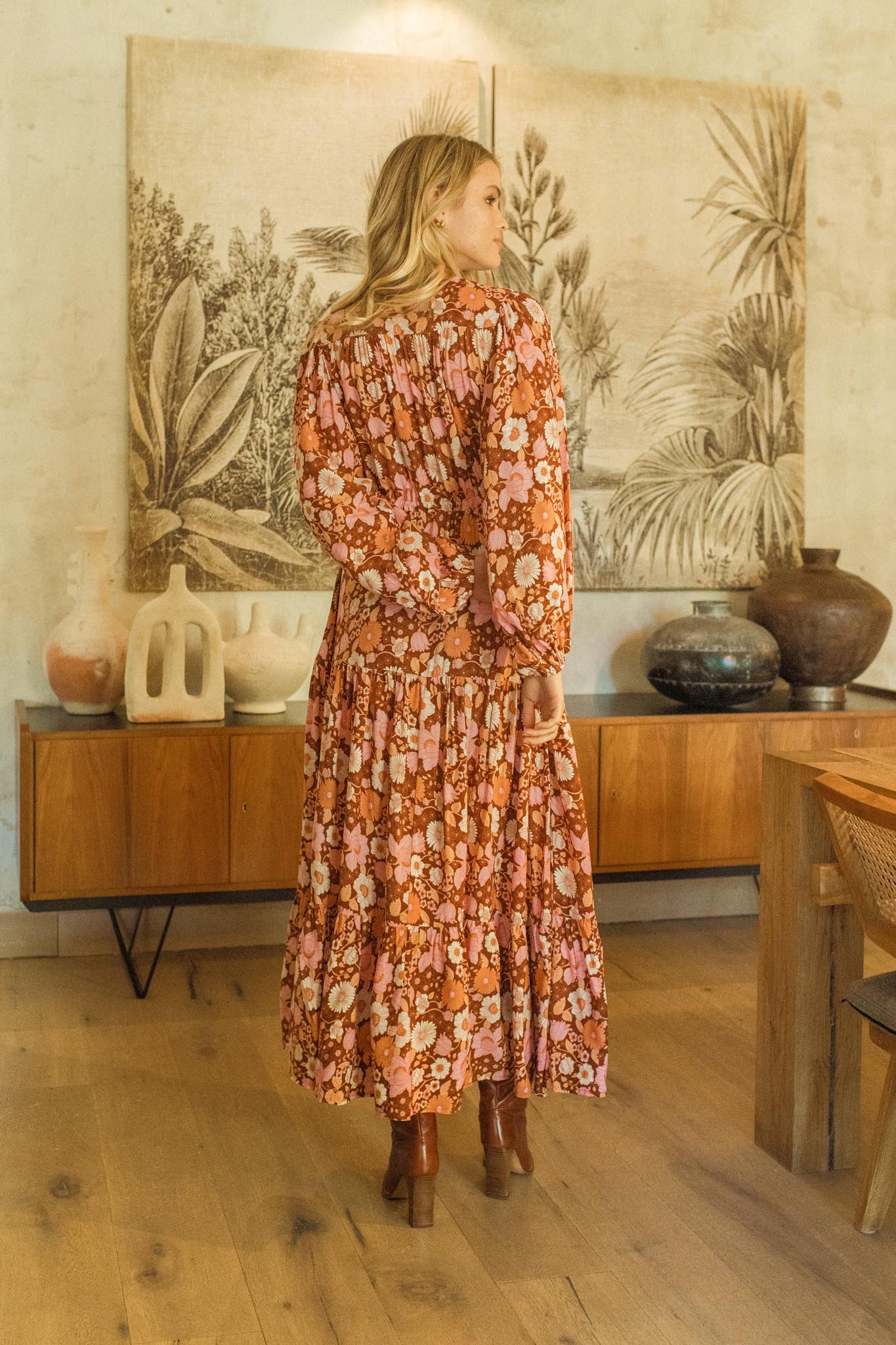 Damen Maxi Winterkleid mit Blumenprint und langen Ärmeln - Blossom Hair & Fashion
