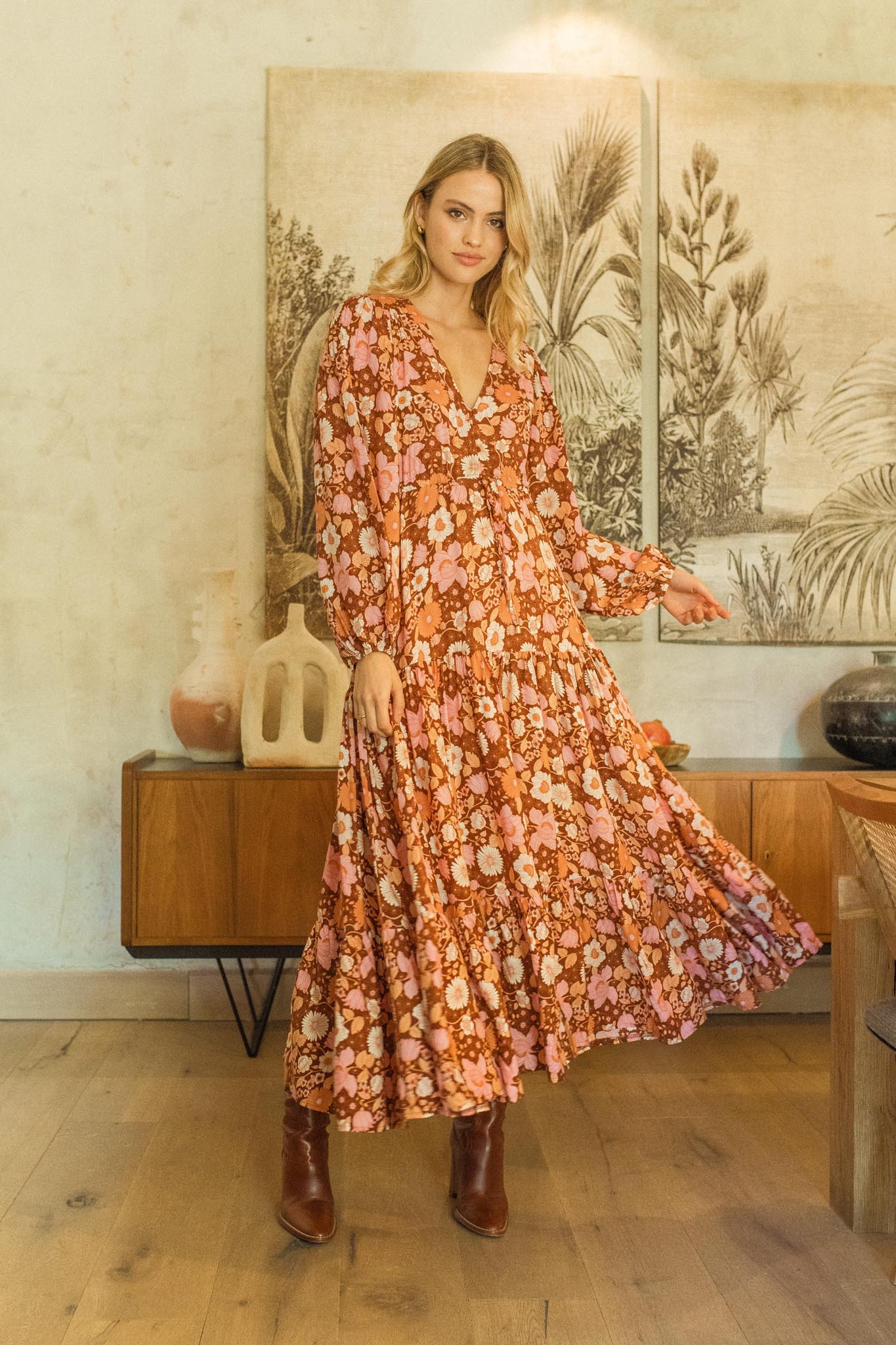 Damen Maxi Winterkleid mit Blumenprint und langen Ärmeln - Blossom Hair & Fashion