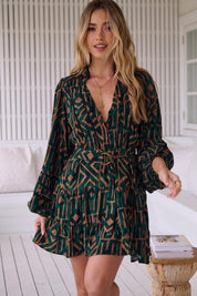 Damen Mini Winterkleid mit Muster und langen Ärmeln - Blossom Hair & Fashion
