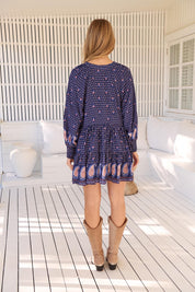 Damen Mini Winterkleid mit Print und langen Ärmeln - Blossom Hair & Fashion