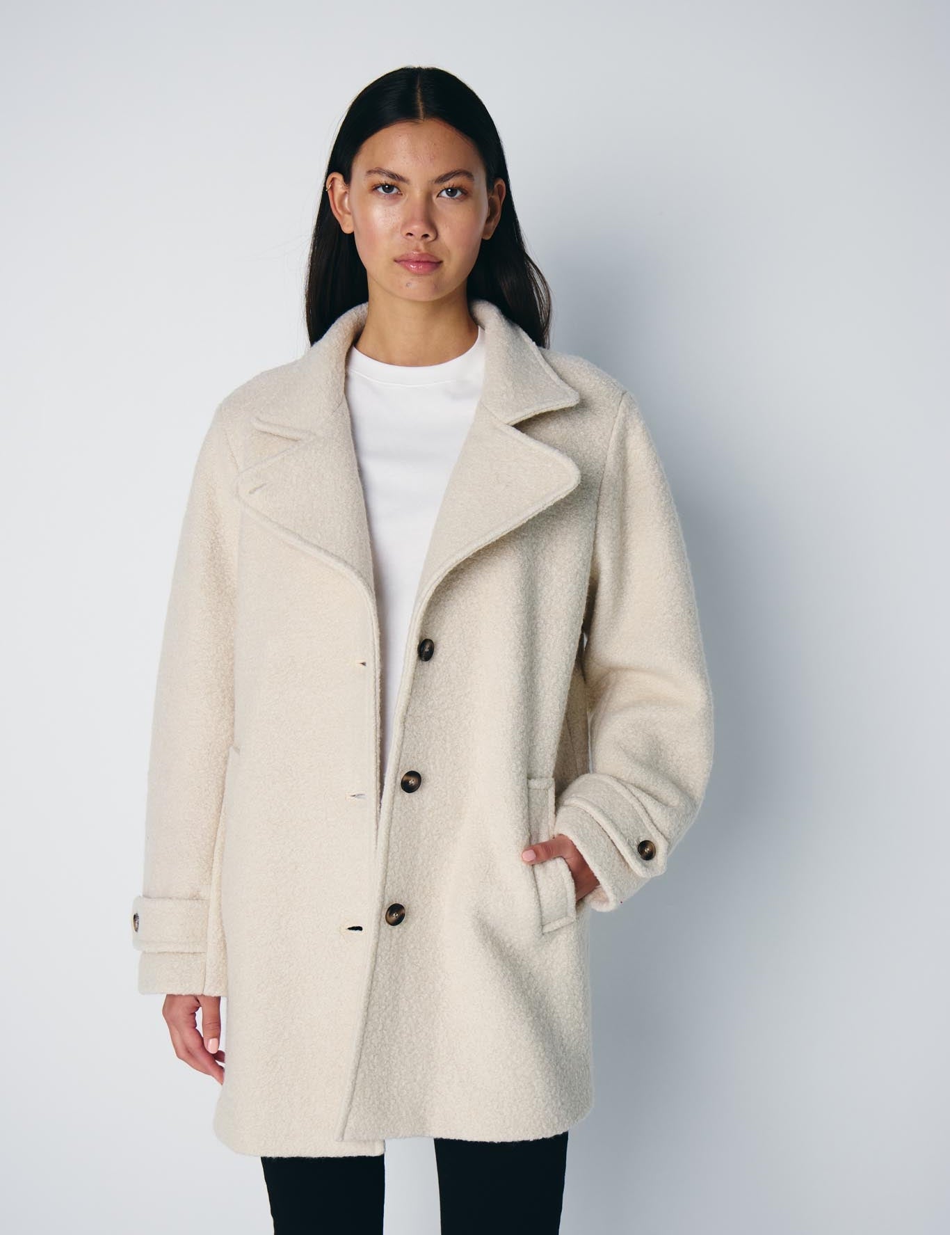 Damen Wollmantel Schwarz oder Creme – Regular Fit - Blossom Hair & Fashion