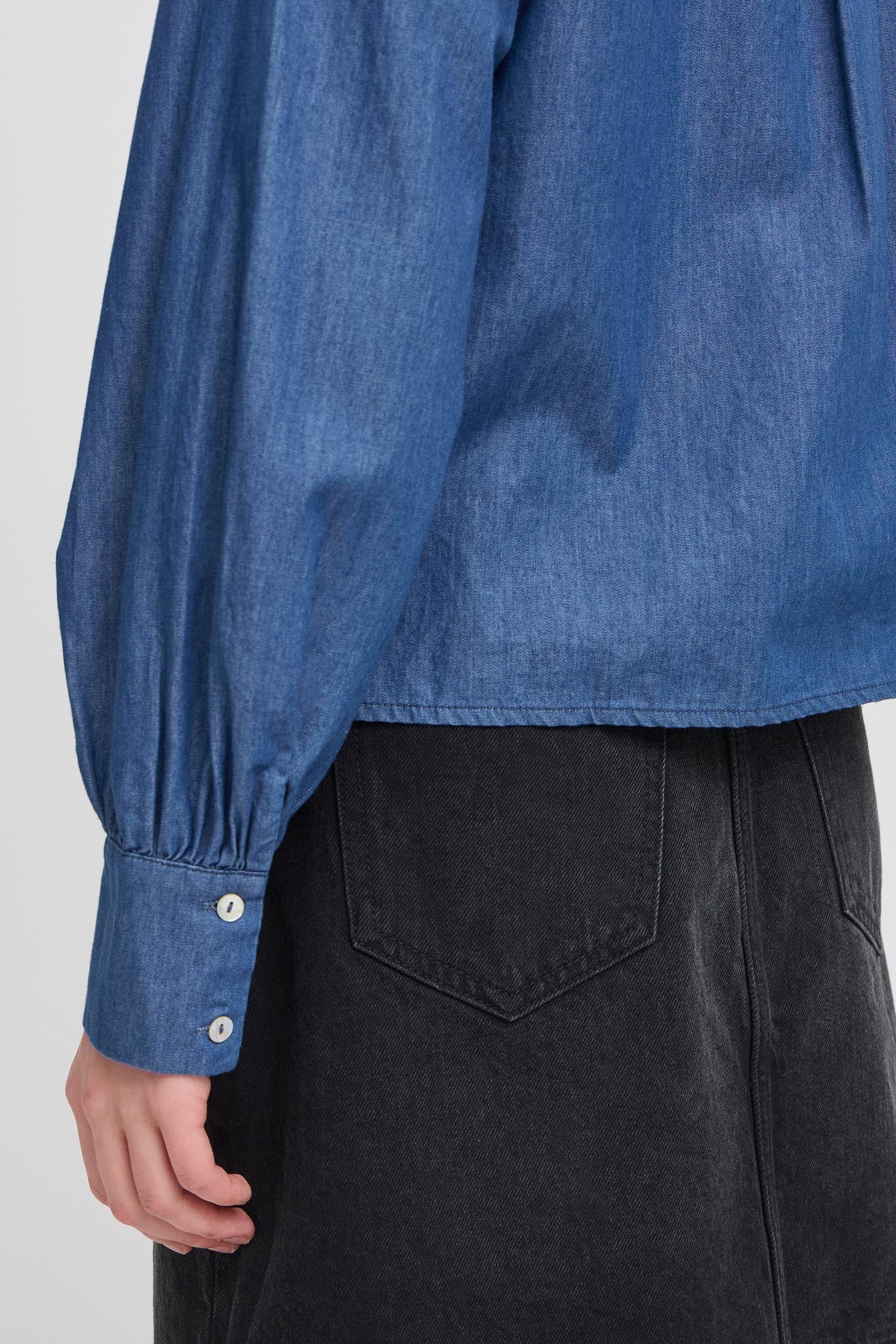 Damenbluse mit Schleife und Puffärmeln in Denim - Optik - Blossom Hair & Fashion