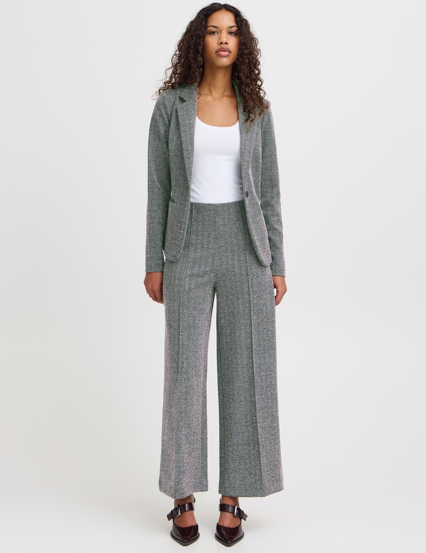 Damenhose mit Fischgrätenmuster und weitem Bein - Blossom Hair & Fashion