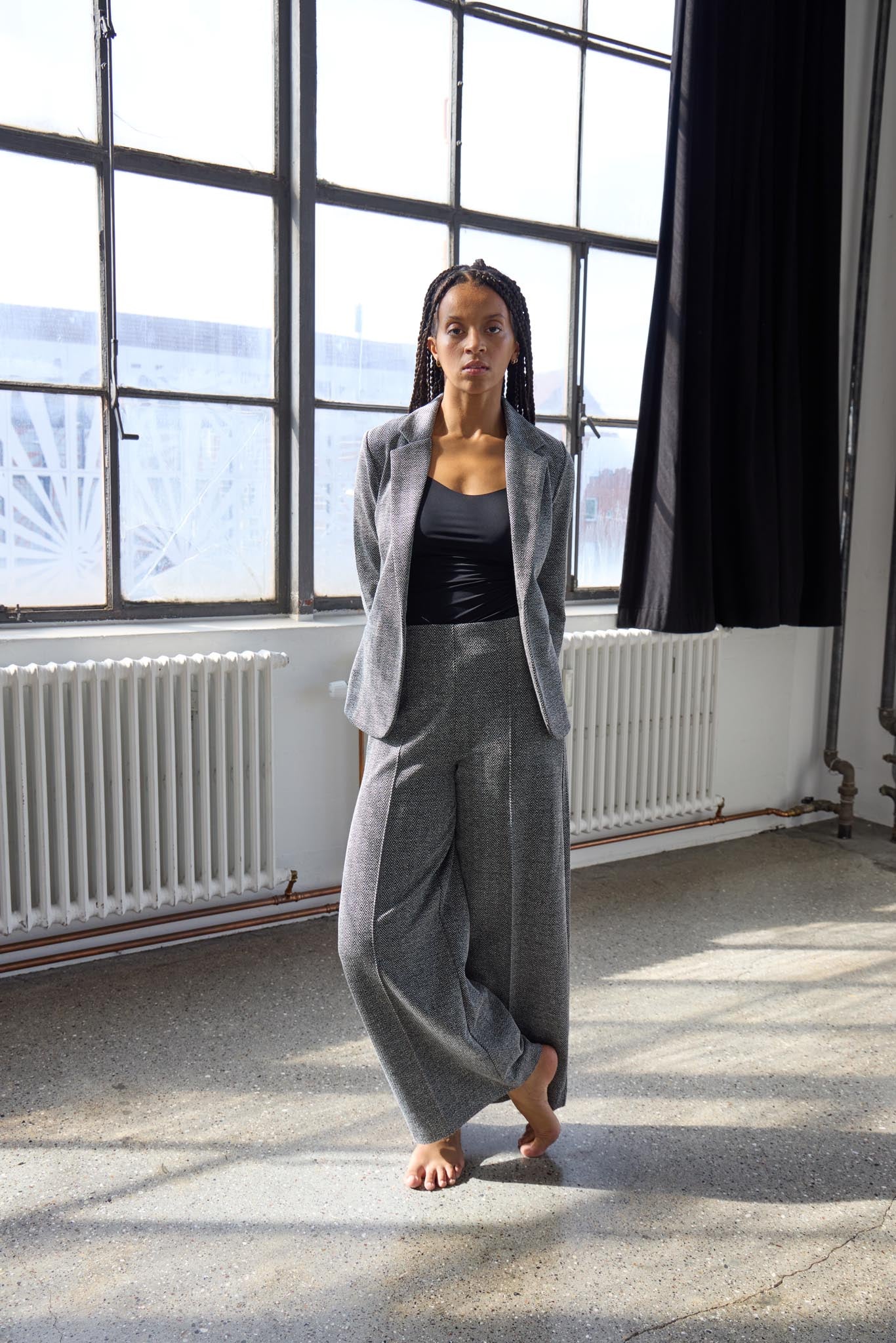 Damenhose mit Fischgrätenmuster und weitem Bein - Blossom Hair & Fashion