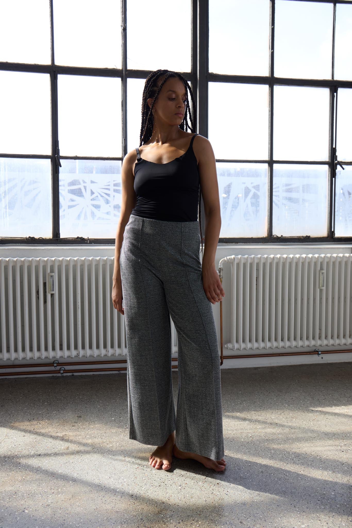 Damenhose mit Fischgrätenmuster und weitem Bein - Blossom Hair & Fashion