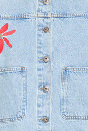 Denimjacke im Casual Fit mit Stickdetails - Blossom Hair & Fashion