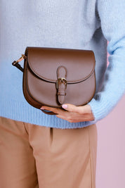 Elegante Umhängetasche aus Leder – Klassische Form mit modernem Charme - Blossom Hair & Fashion