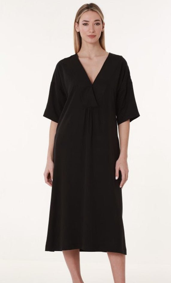 Elegantes Damenkleid mit tiefem V - Ausschnitt in Schwarz - Blossom Hair & Fashion