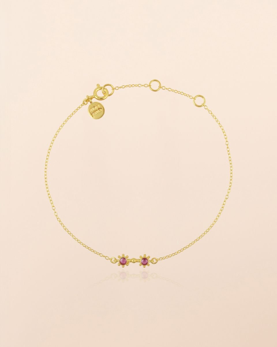 Feines Armband mit Rubin im Goldton - Blossom Hair & Fashion