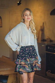 Femininer Damen Minirock mit Blumenprint und Volants - Blossom Hair & Fashion
