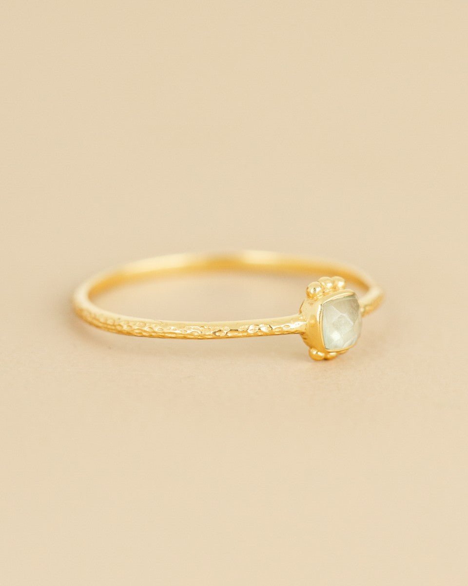 Filigraner Goldring mit Prénit Stein, Größe 56 - Blossom Hair & Fashion