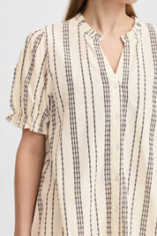 Gestreifte Baumwollbluse mit kurzen Ärmeln und Knopfleiste - Blossom Hair & Fashion