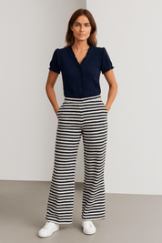 Gestreifte High - Waist Strickhose mit weitem Bein - Blossom Hair & Fashion