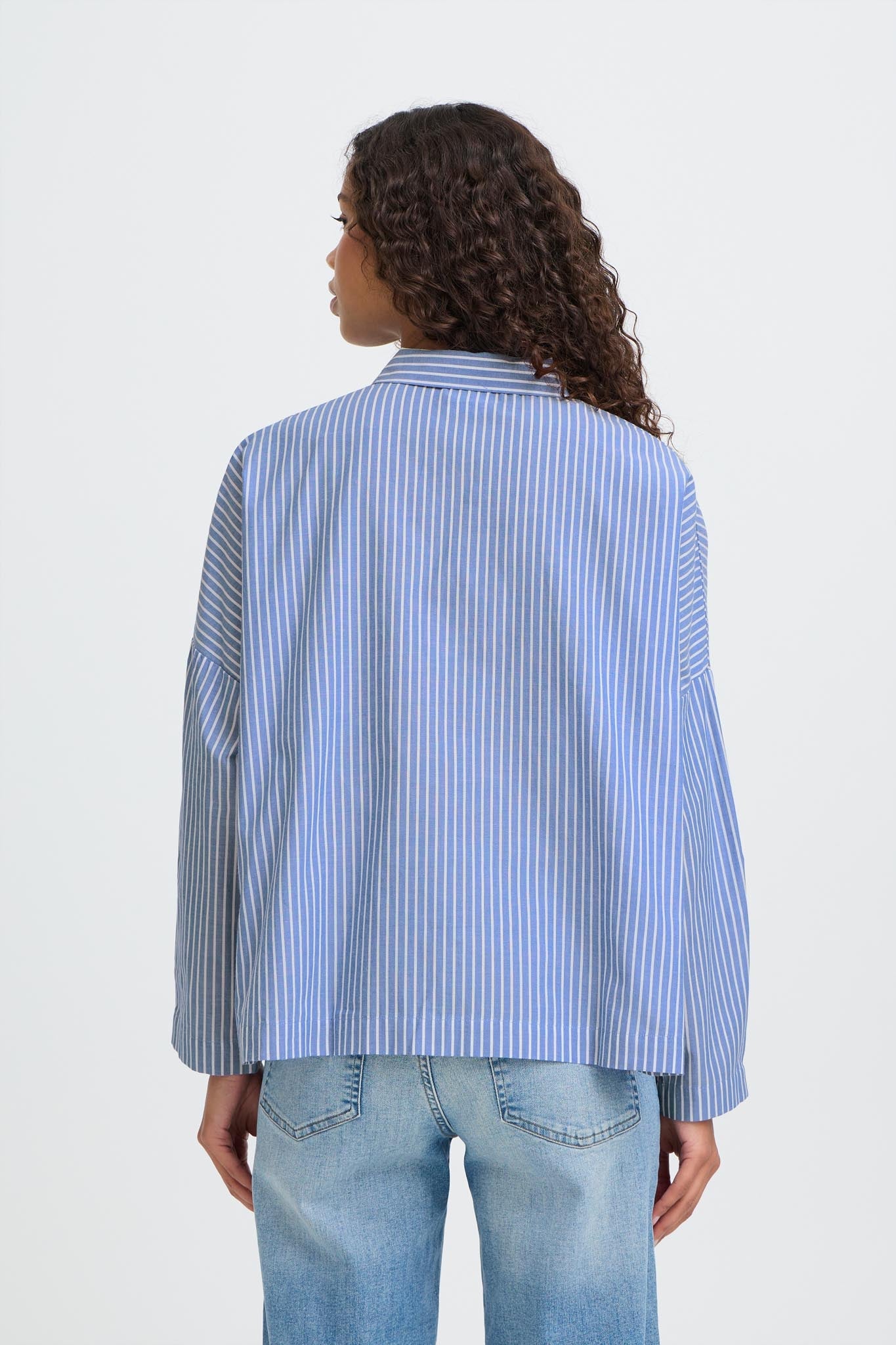 Gestreifte Oversize Bluse aus Baumwolle - Blossom Hair & Fashion