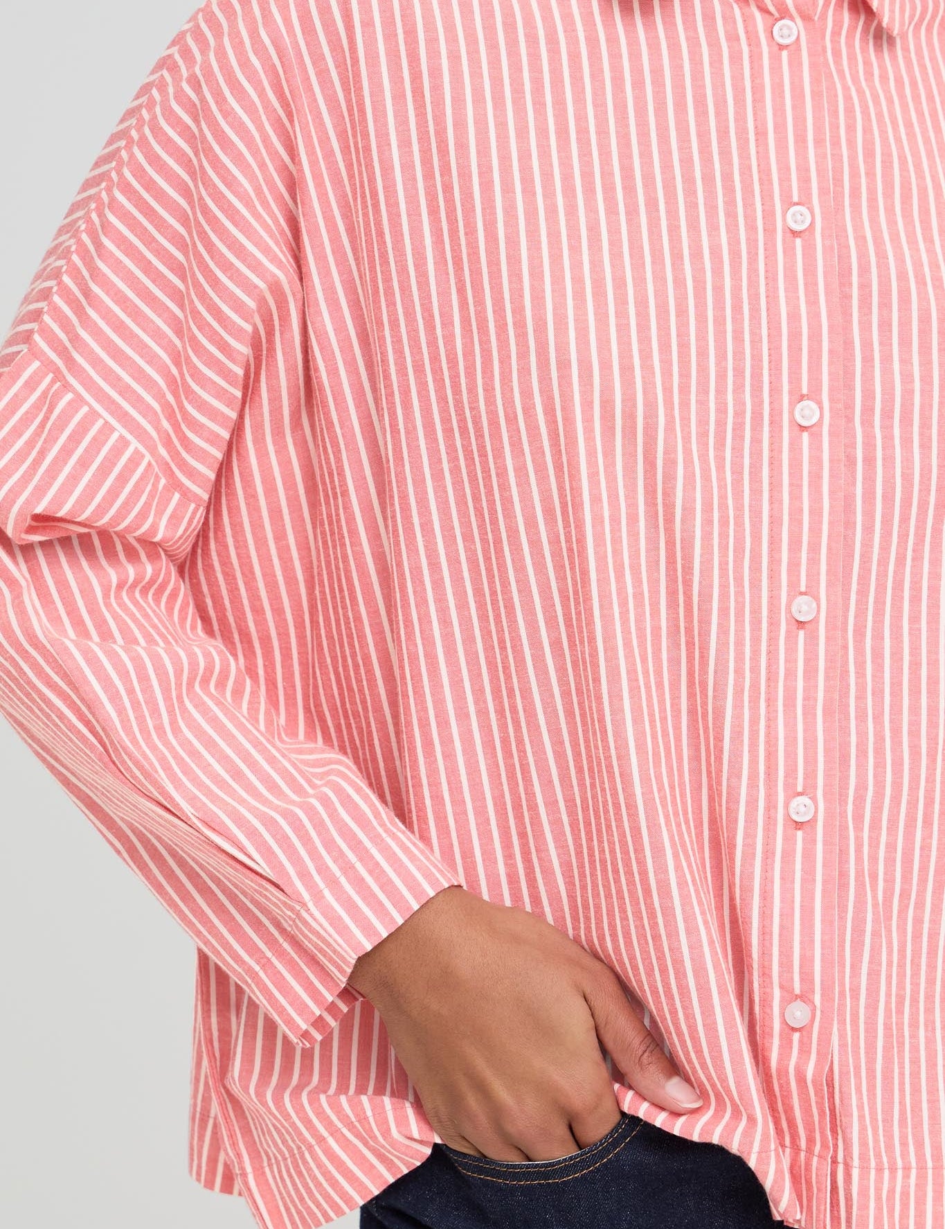 Gestreifte Oversize Bluse aus Baumwolle - Blossom Hair & Fashion