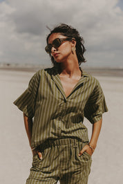 Gestreifte Sommerbluse mit Reverskragen aus Baumwolle - Blossom Hair & Fashion